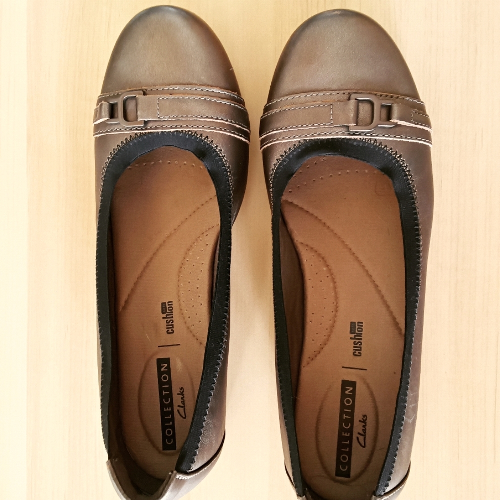 Clarks Collection Soft Cushion Flat Shoe - Size 9